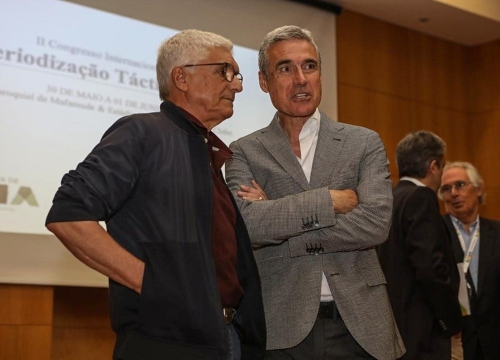 Постепенно переходят Постепенно переходят